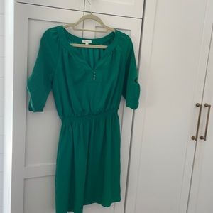 Elastic waist with button up sleeves